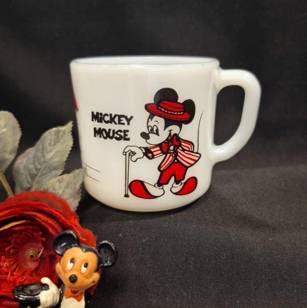 Vintage Anchor Hocking Fire-King Mickey & Minnie Mouse Disney Opal Glass Mug Cup